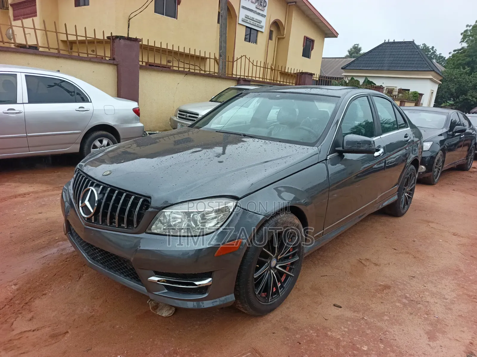 Mercedes-Benz C300 2010 Gray