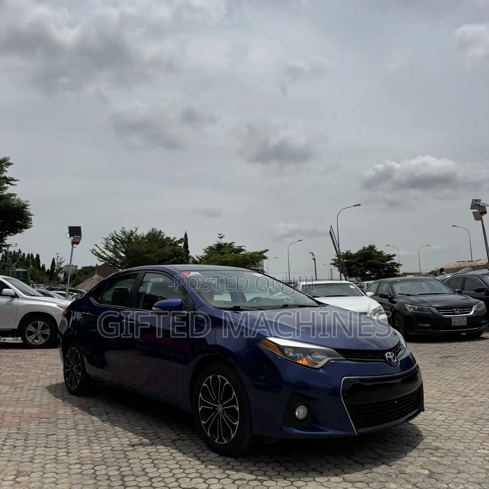 Toyota Corolla 2016 Blue