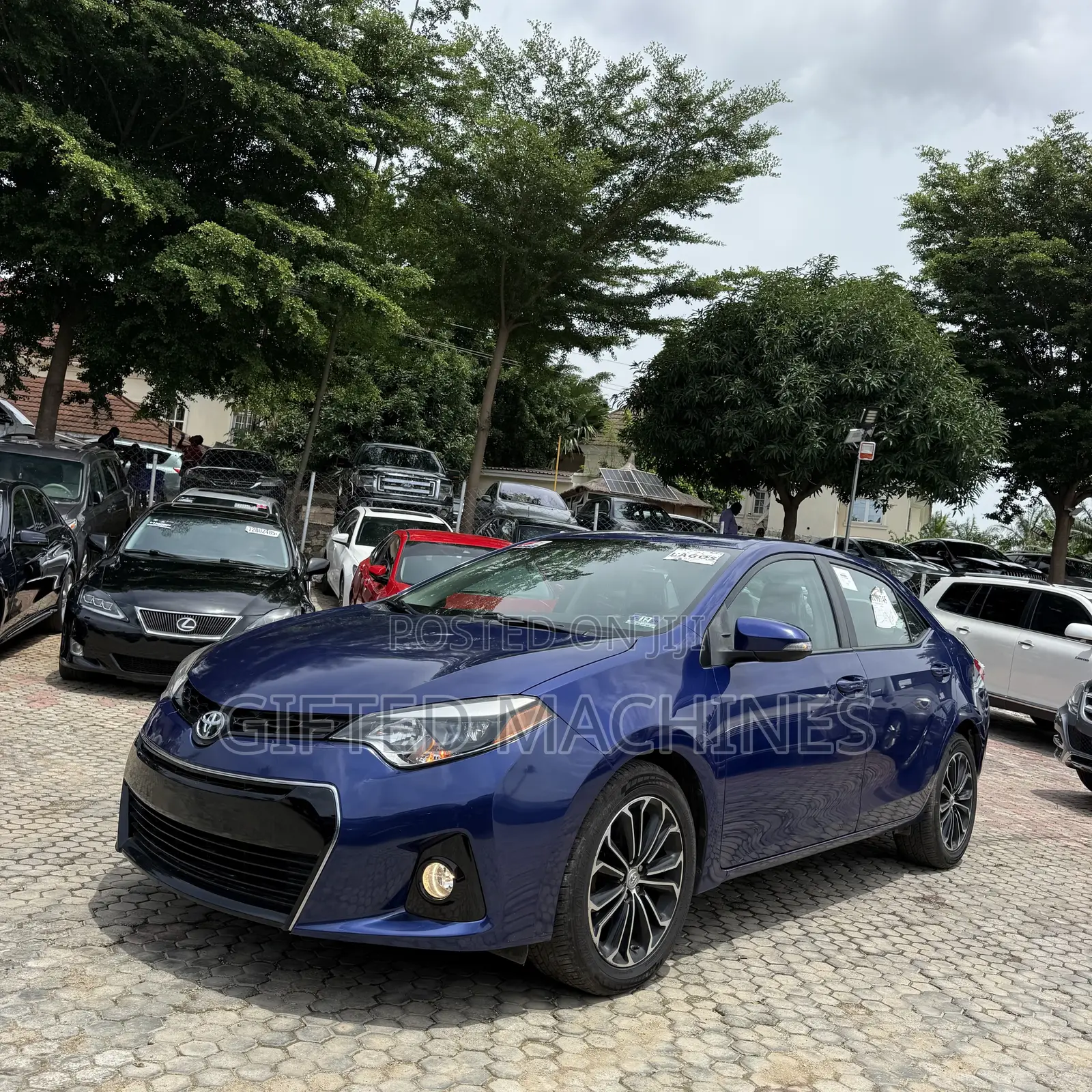 Toyota Corolla 2016 Blue