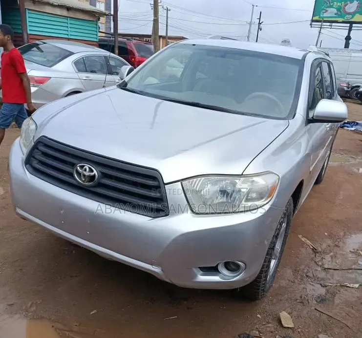 Toyota Highlander 2010 Silver
