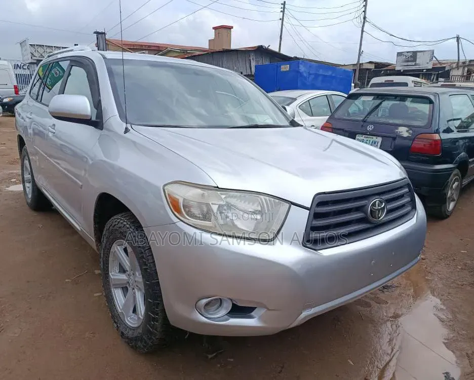 Toyota Highlander 2010 Silver