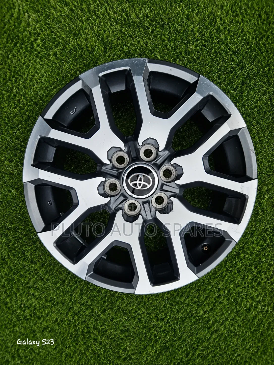 Certified Toyota Tundra, Tacoma Land Cruiser 20" Alloy Rims