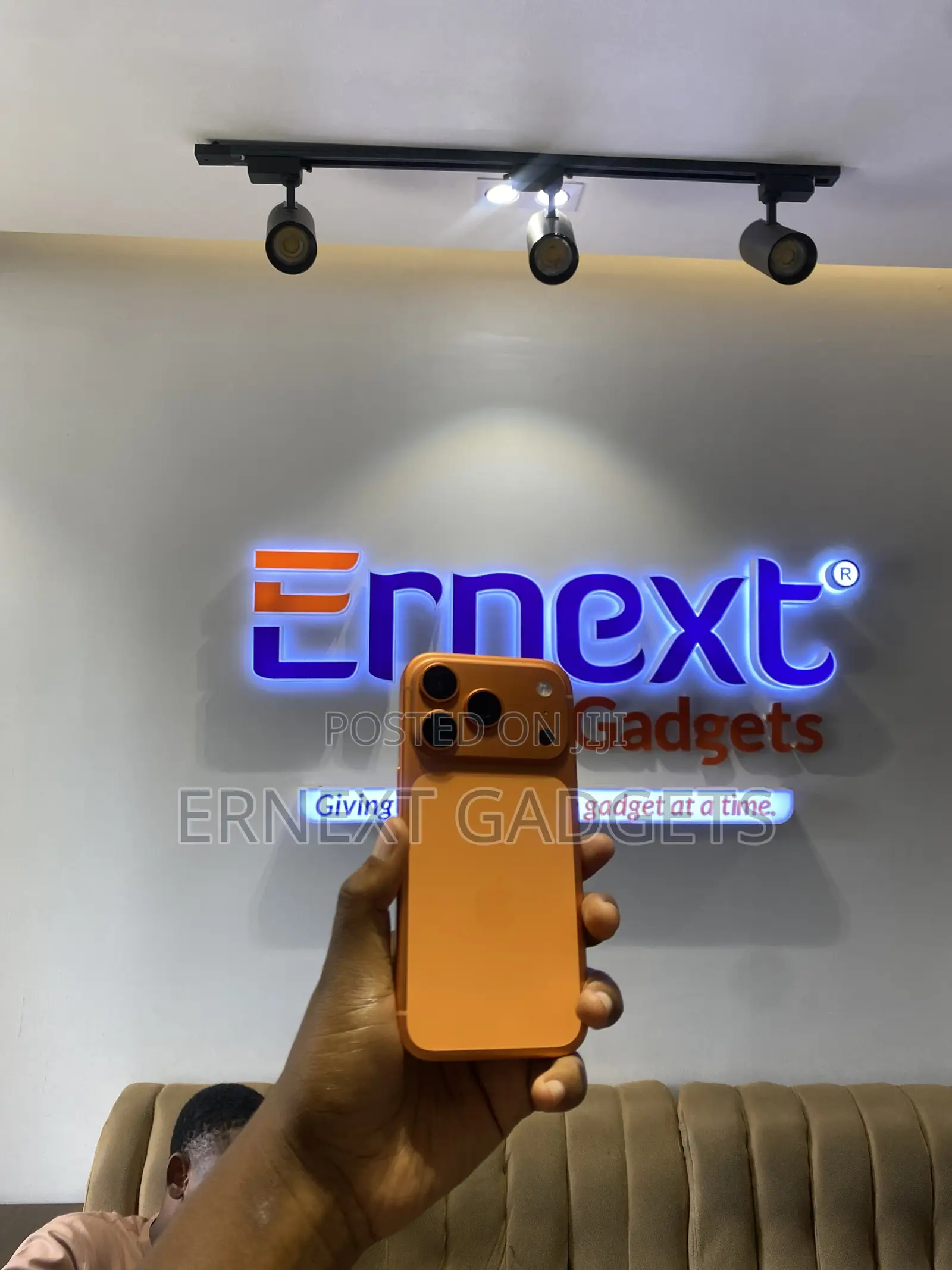 New Apple iPhone 17 Pro 512 GB Orange