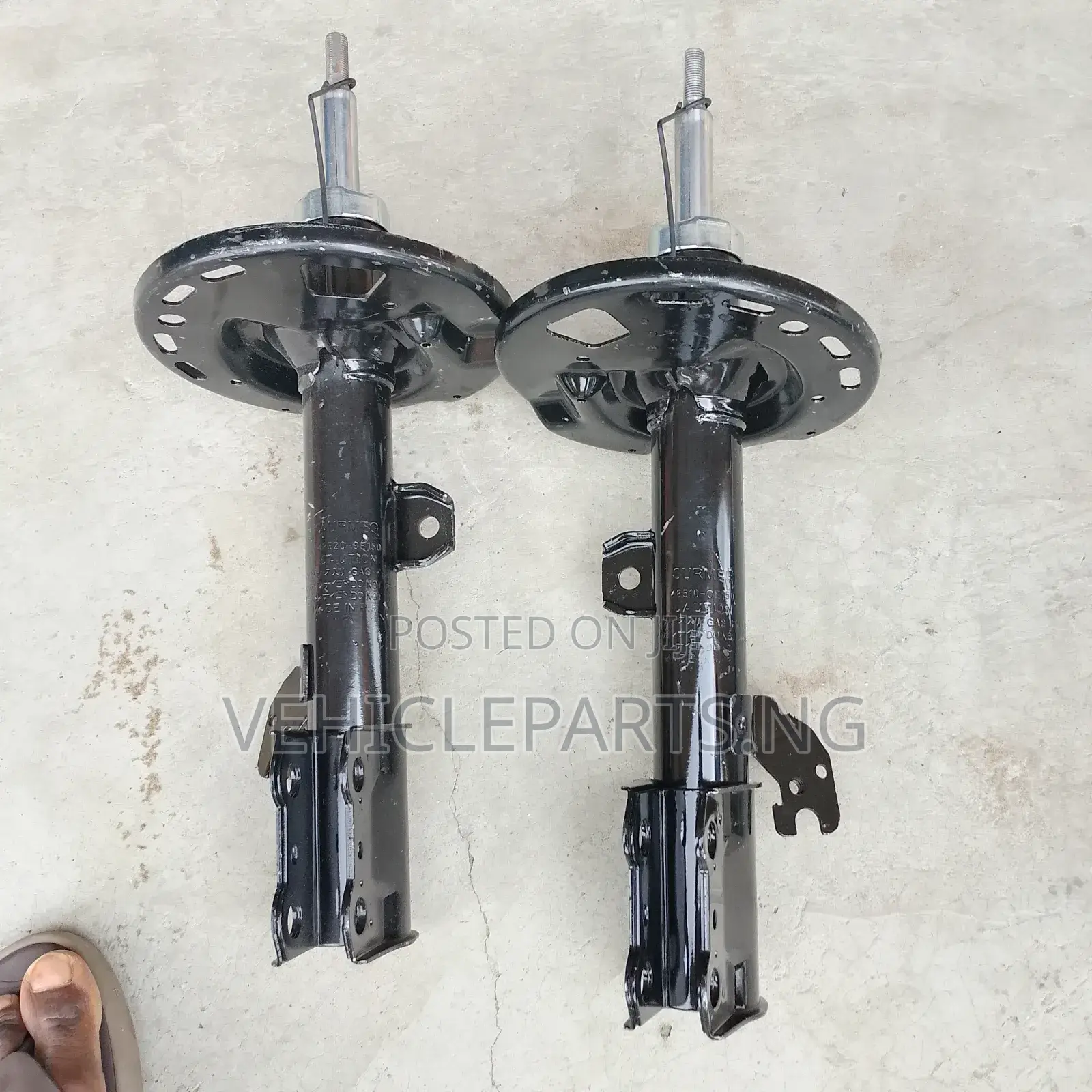 Front Shock Absorbers Toyota Highlander 2014-2019