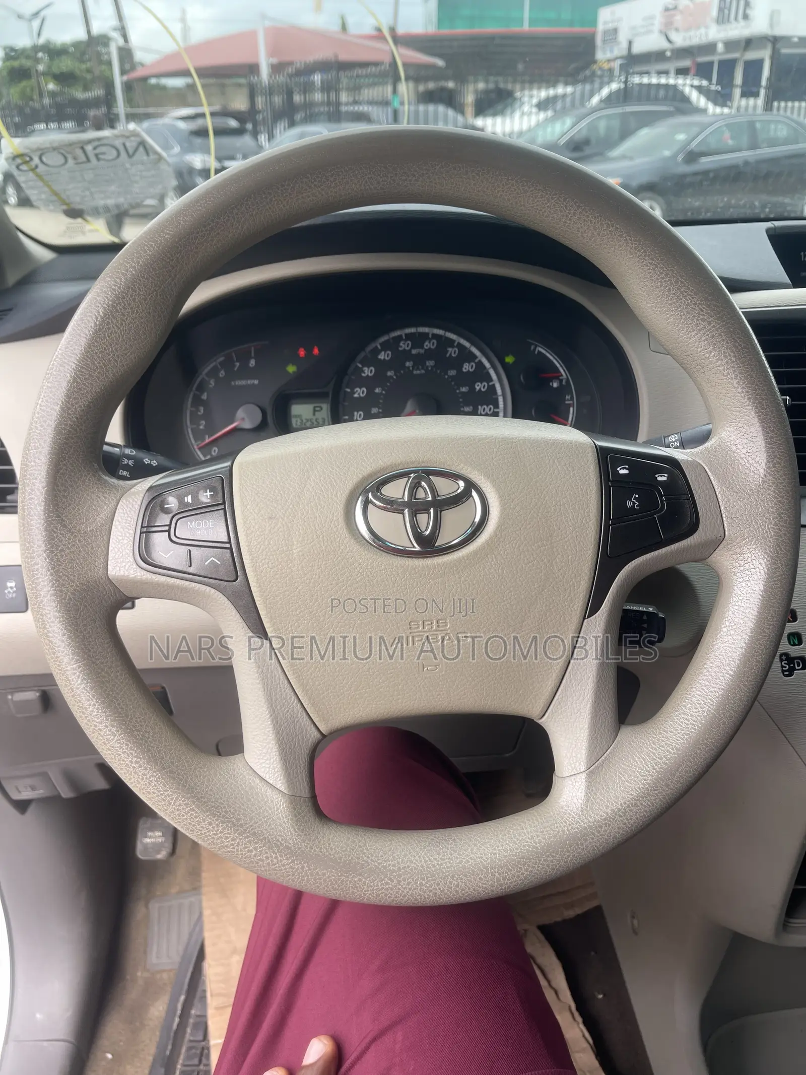 Toyota Sienna LE 8-Passenger 4dr Minivan (3.5L 6cyl 6A) 2014 White