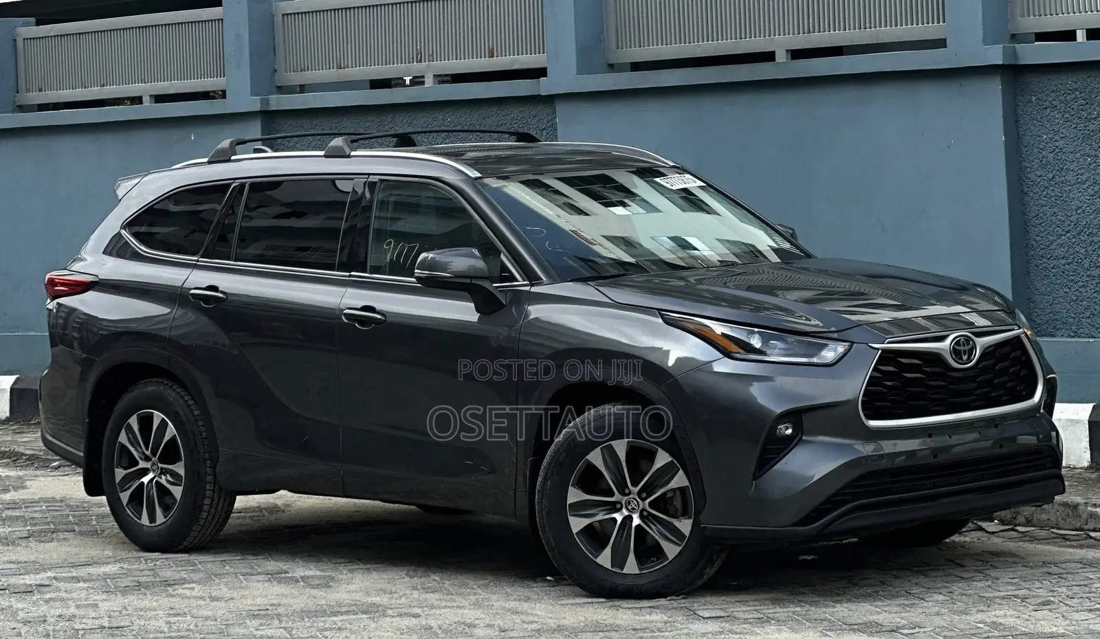 Toyota Highlander XLE AWD 2020 Gray