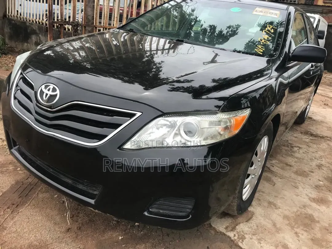 Toyota Camry 2010 Black