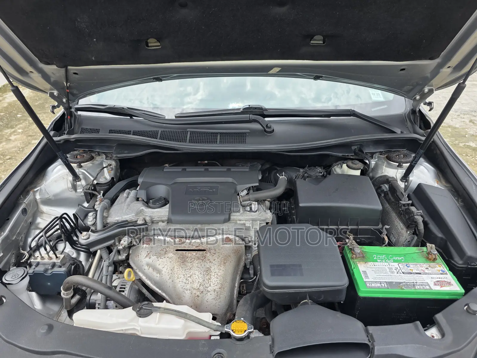 Toyota Camry SE 4dr Sedan (2.5L 4cyl 6A) 2015 Silver
