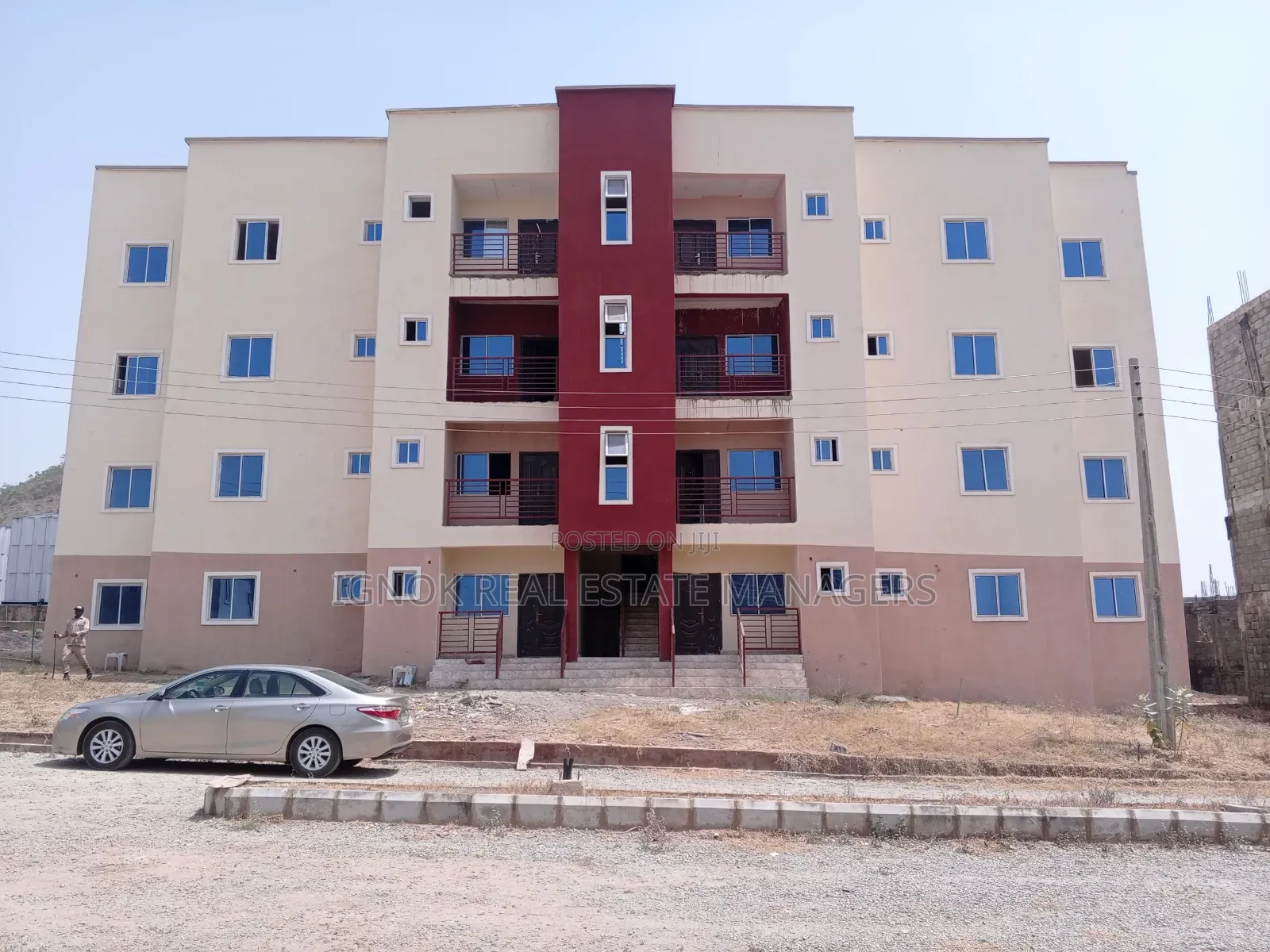 3bdrm Block of Flats in Kiami for sale