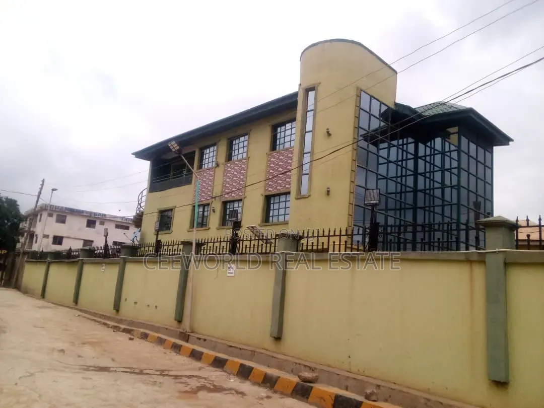 A Whole Building Available to Let or Lease Along Iworoad Ibadan