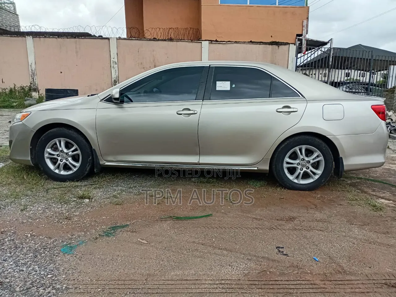Toyota Camry 2013 Gold