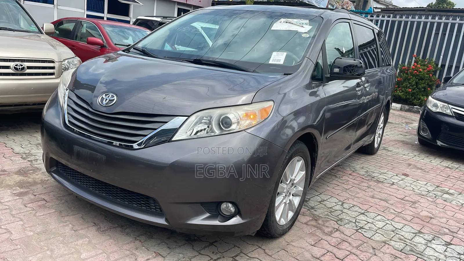 Toyota Sienna 2012 Gray