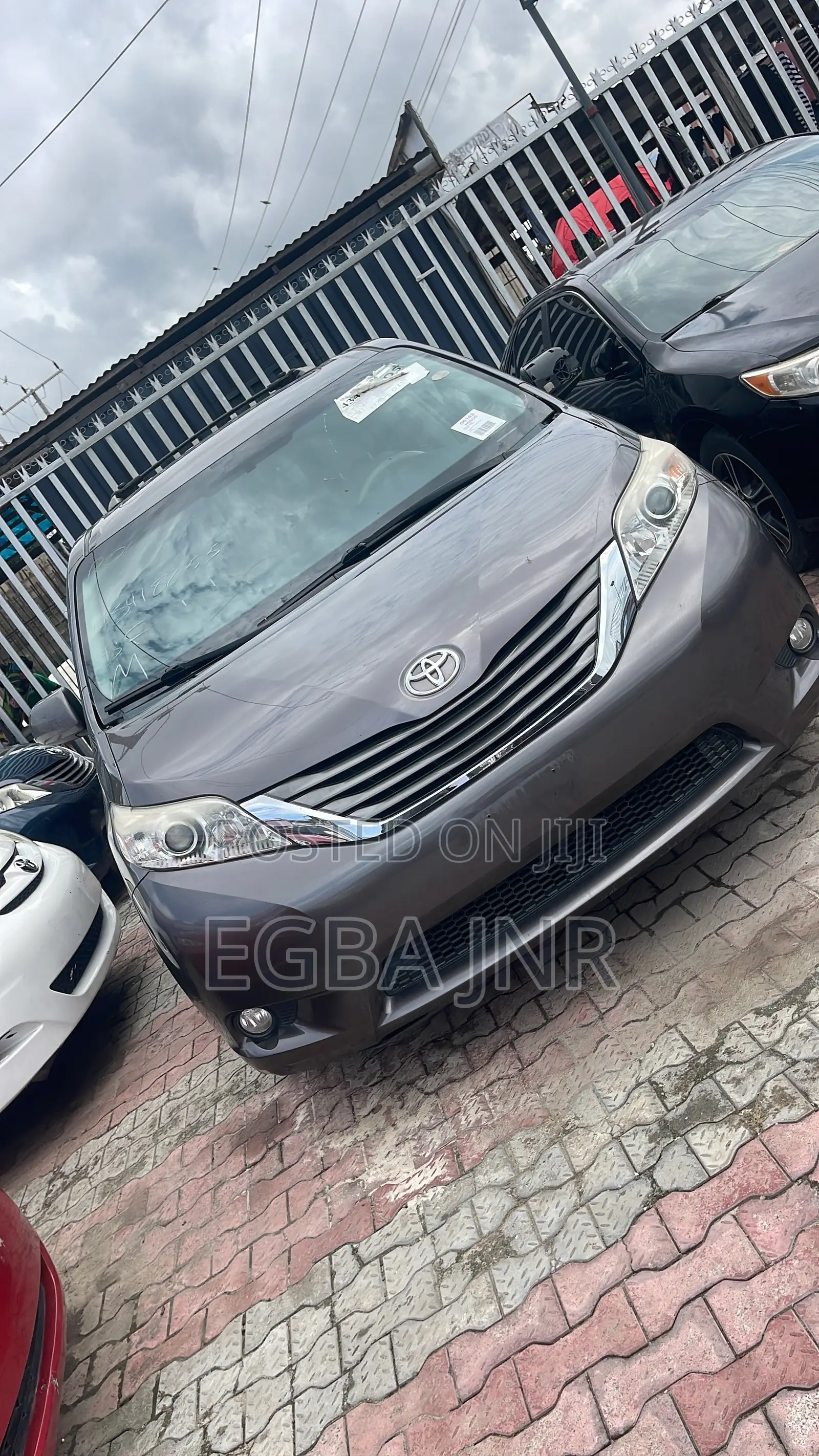 Toyota Sienna 2012 Gray