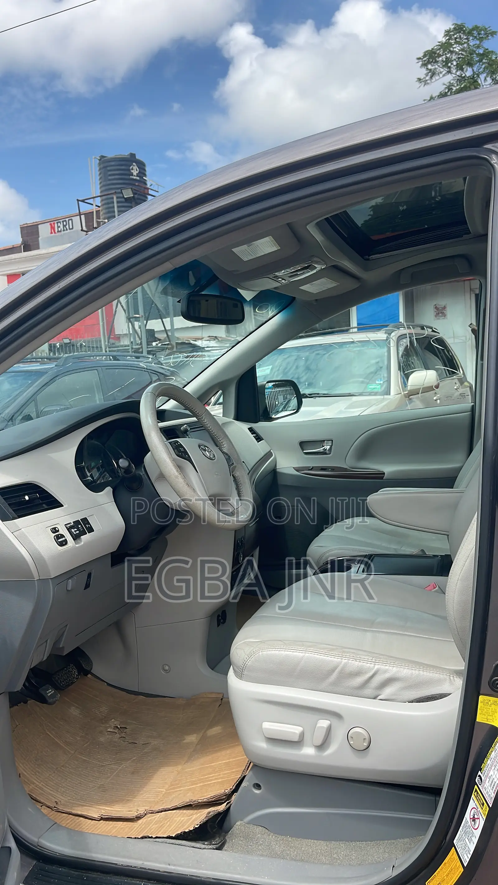 Toyota Sienna 2012 Gray