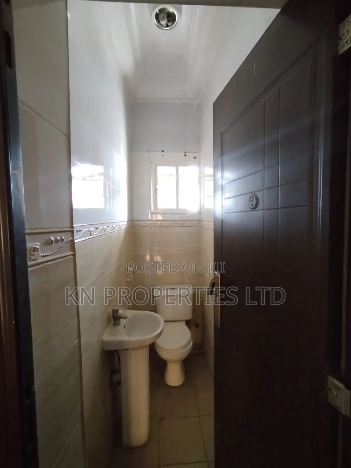 2bdrm Block of Flats in Enl, Guzape District for sale