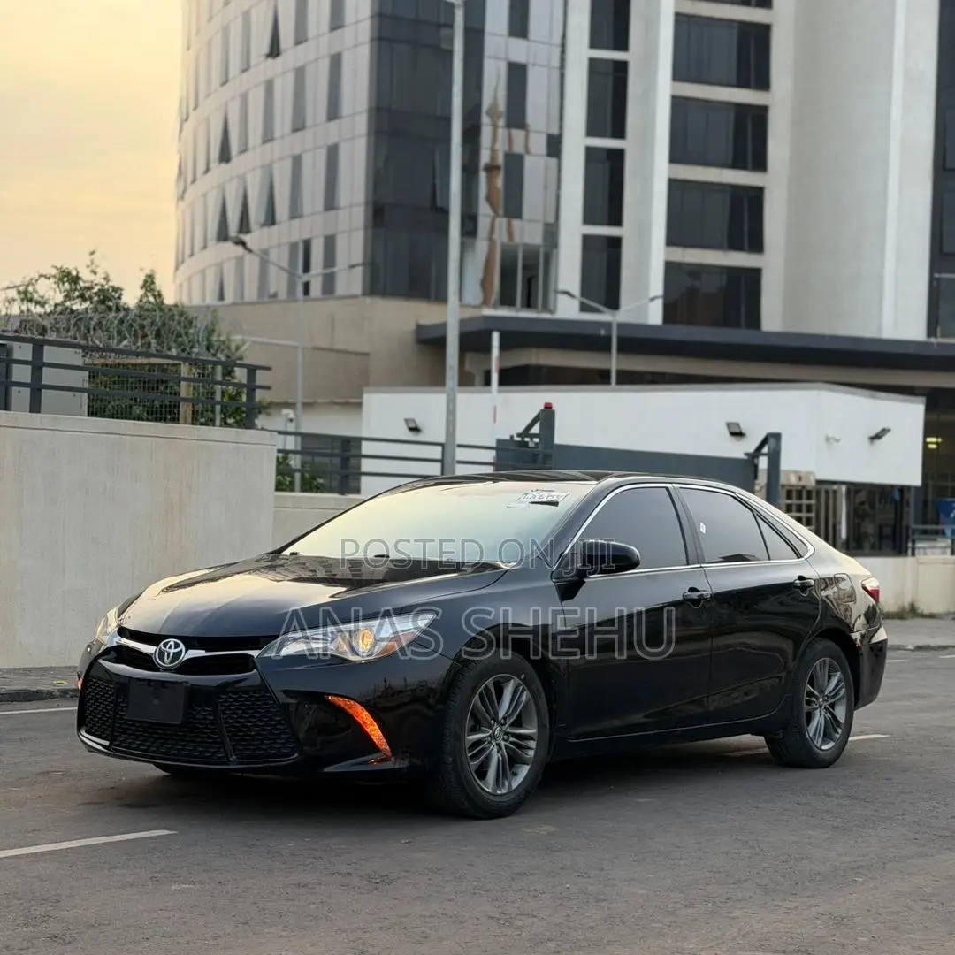 Toyota Camry SE 4dr Sedan (2.5L 4cyl 6A) 2015 Black