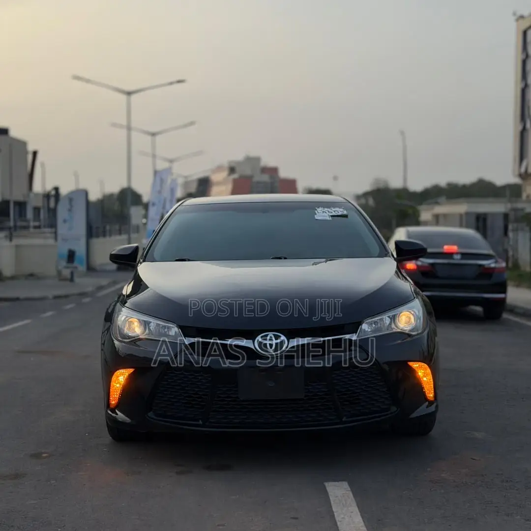Toyota Camry SE 4dr Sedan (2.5L 4cyl 6A) 2015 Black