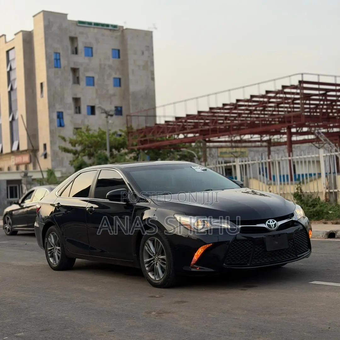 Toyota Camry SE 4dr Sedan (2.5L 4cyl 6A) 2015 Black
