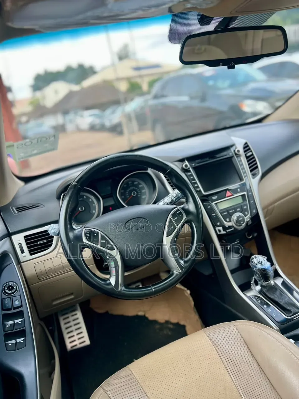 Hyundai Elantra 2014 White