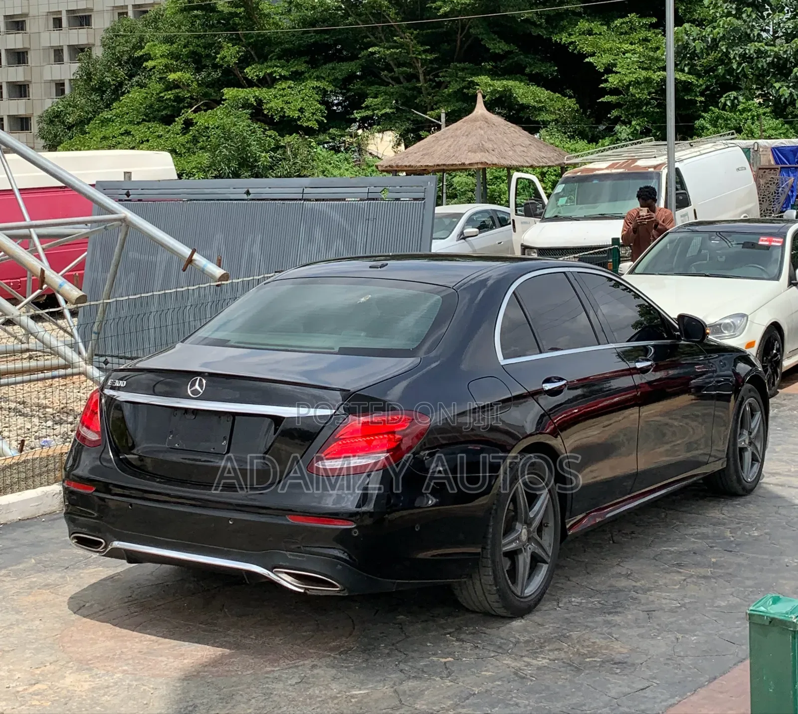 Mercedes-Benz E300 2017 Black