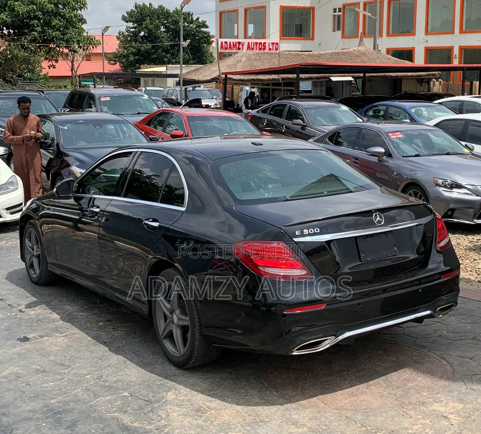 Mercedes-Benz E300 2017 Black