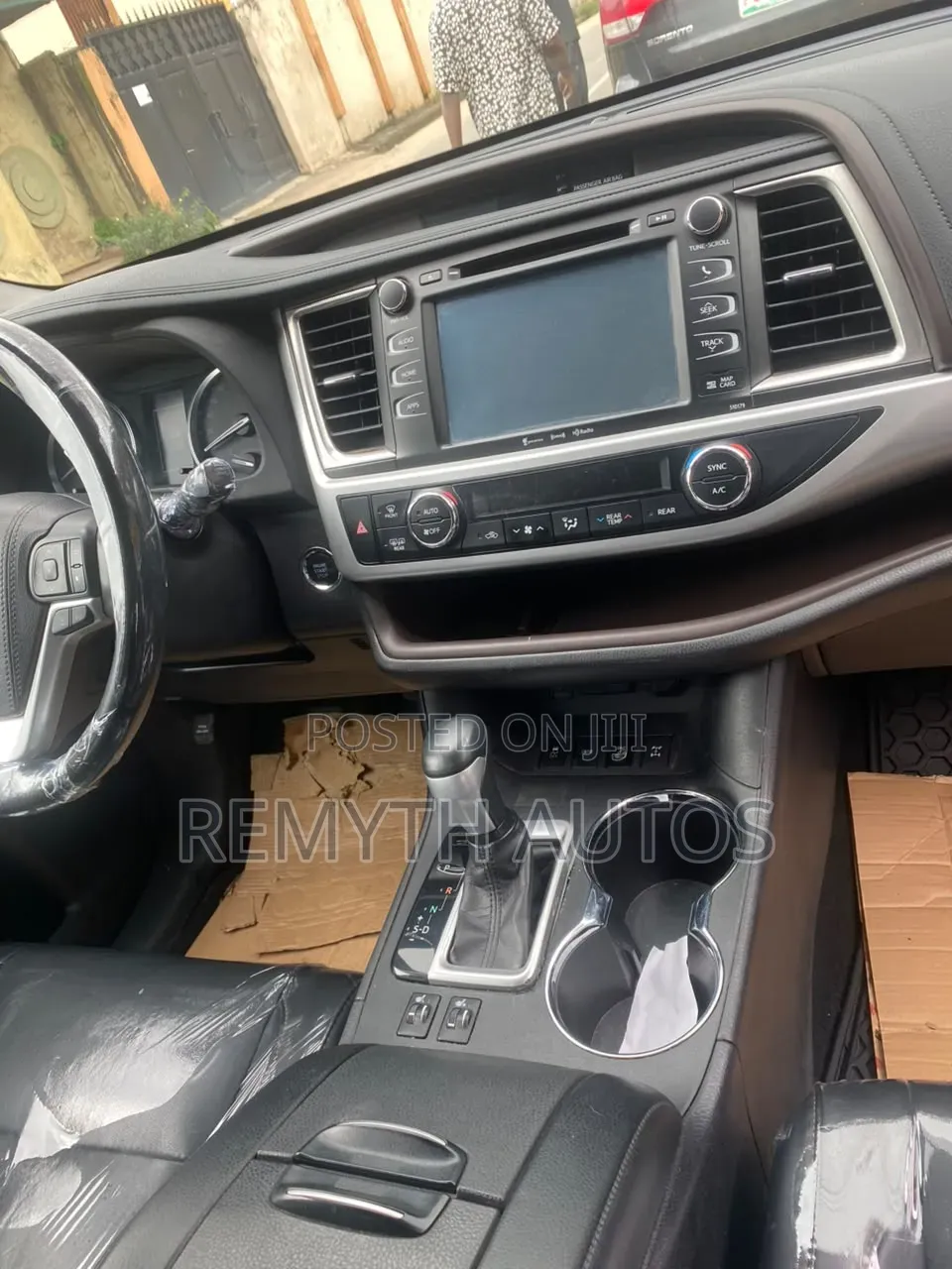 Toyota Highlander XLE 4x2 V6 (3.5L 6cyl 8A) 2017 Black