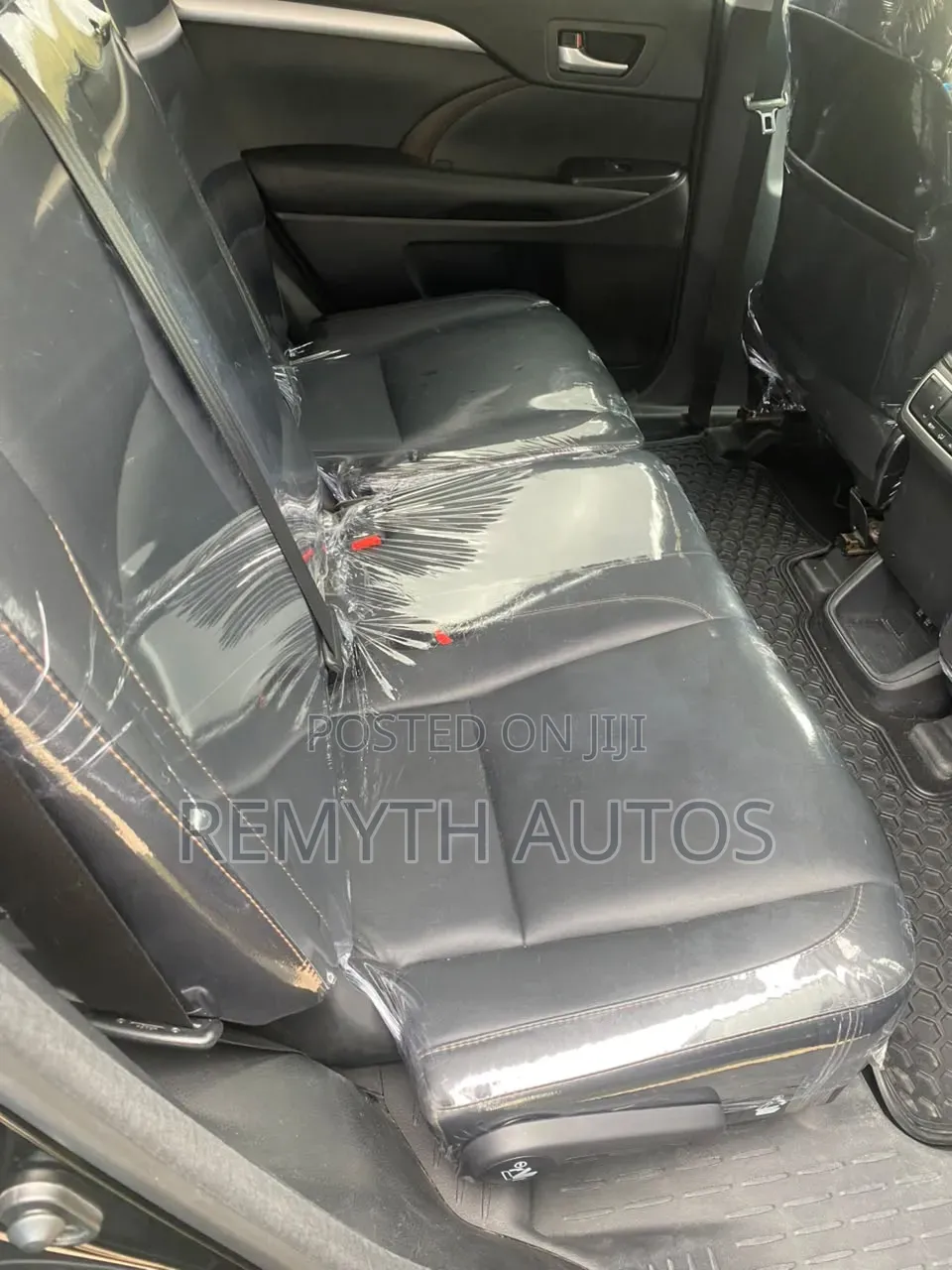 Toyota Highlander XLE 4x2 V6 (3.5L 6cyl 8A) 2017 Black
