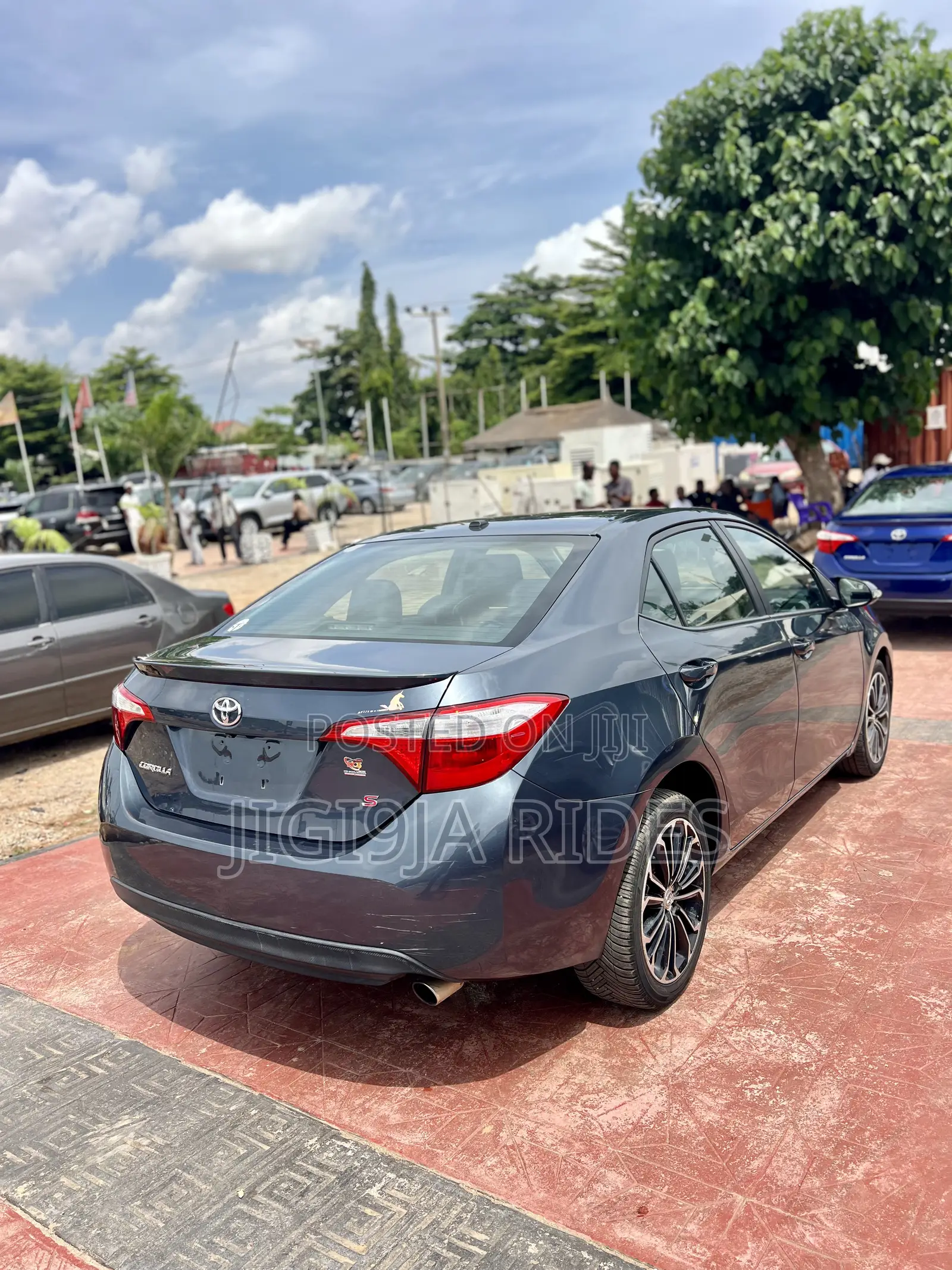Toyota Corolla 2016 Gray