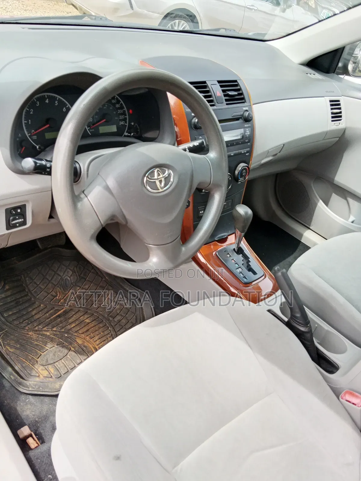 Toyota Corolla 2010 Red