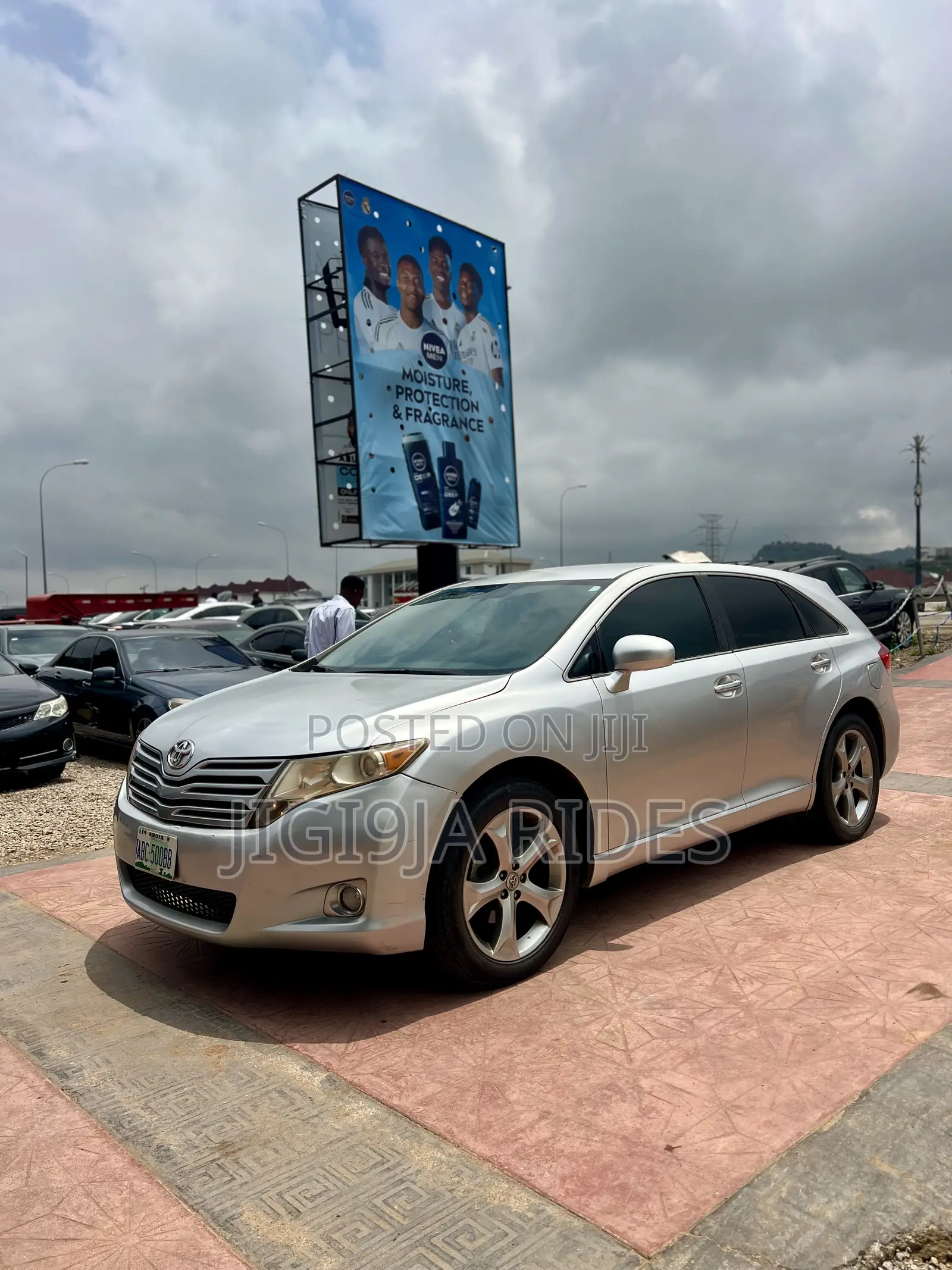 Toyota Venza 2010 Silver