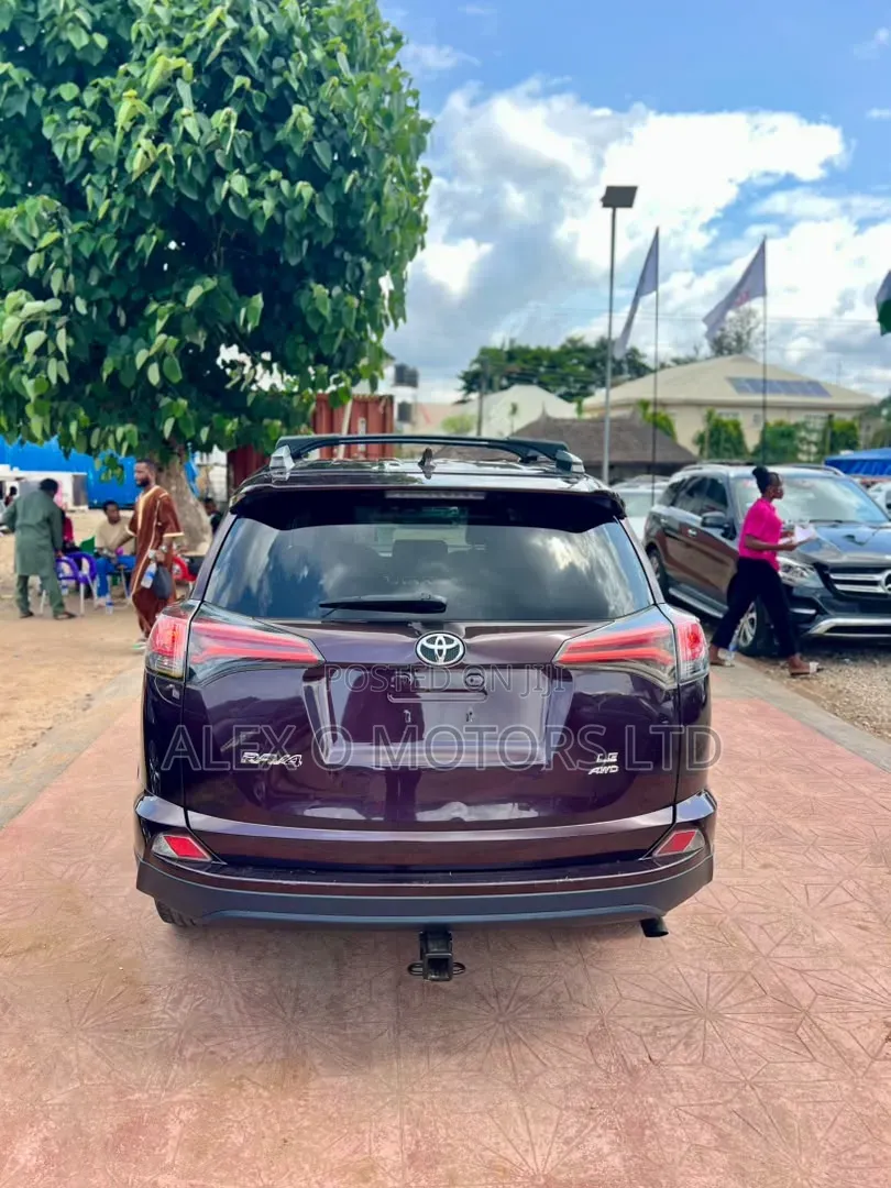 Toyota RAV4 2017 Brown