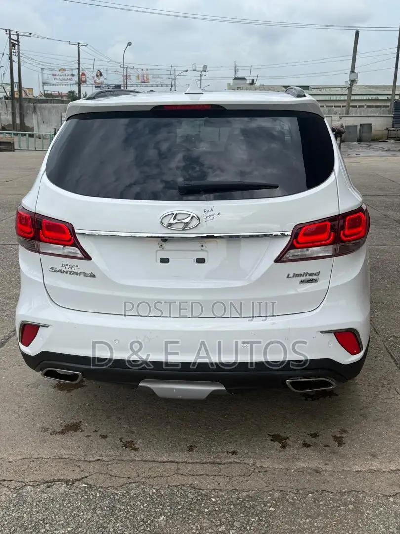 Hyundai Santa Fe Limited Ultimate AWD 2018 White