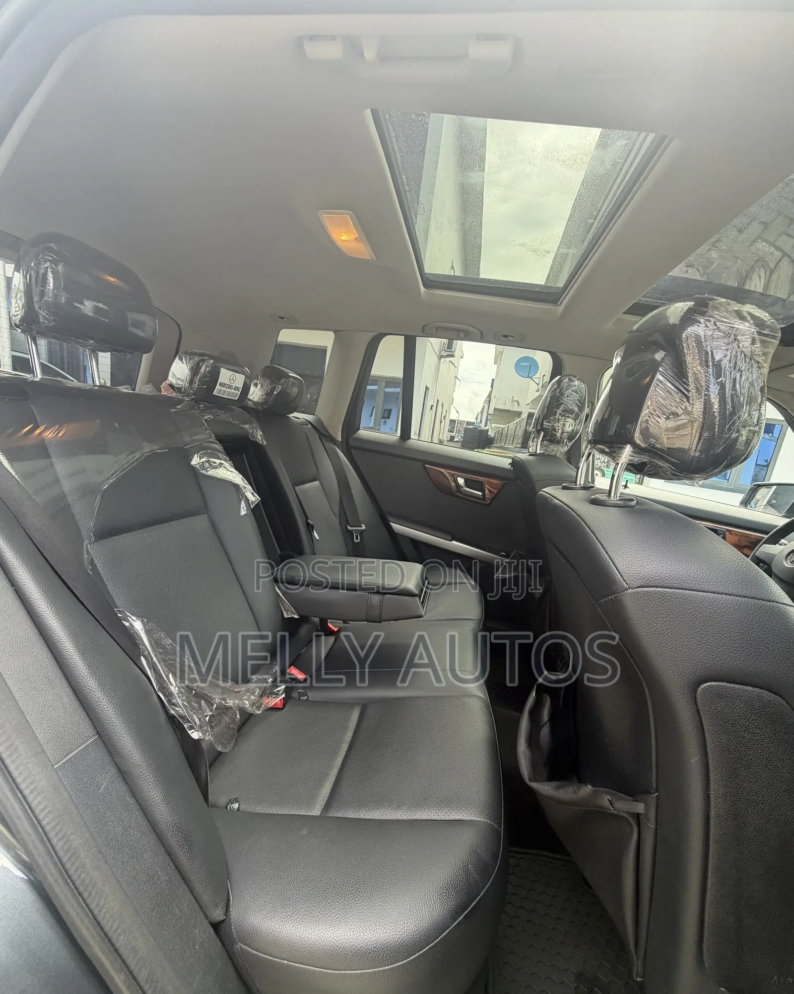 Mercedes-Benz GLK-Class 350 2010 Gray