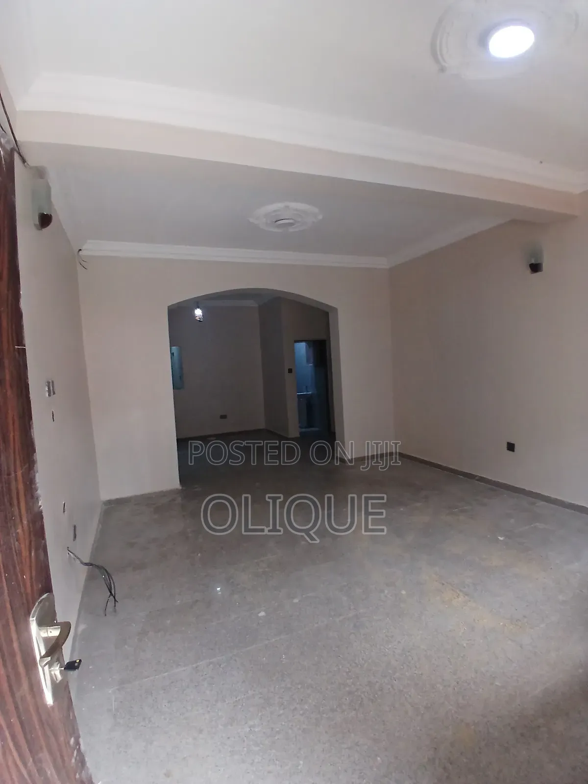 2bdrm Block of Flats in Wuse 2 for rent