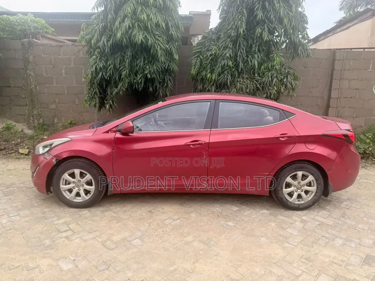 Hyundai Elantra Limited 4dr Sedan (1.8L 4cyl 6A) 2014 Red