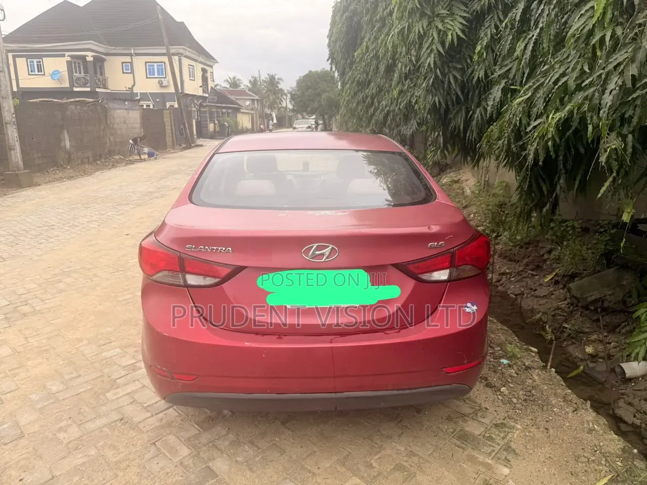 Hyundai Elantra Limited 4dr Sedan (1.8L 4cyl 6A) 2014 Red