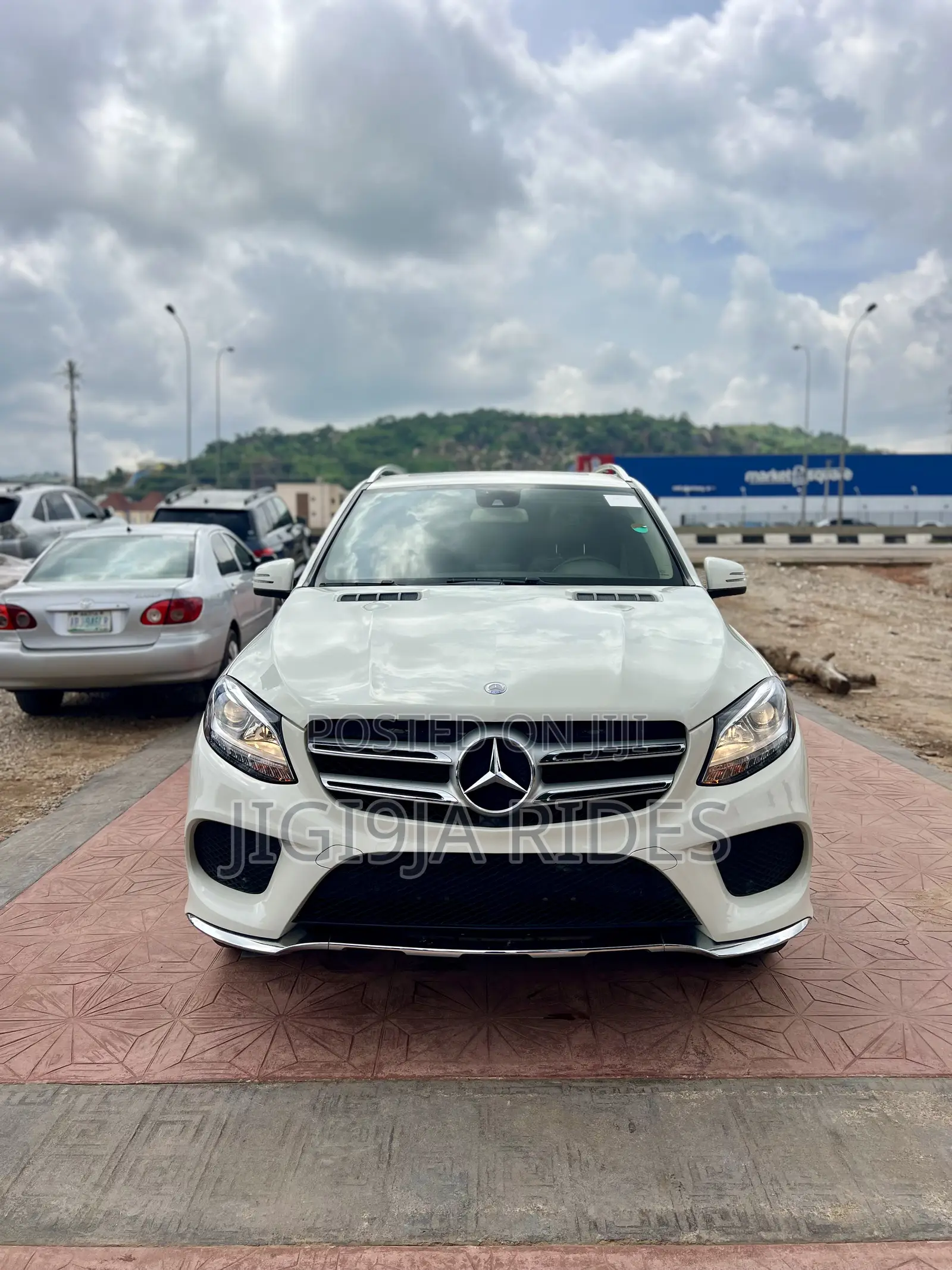 Mercedes-Benz GLE-Class 2017 White