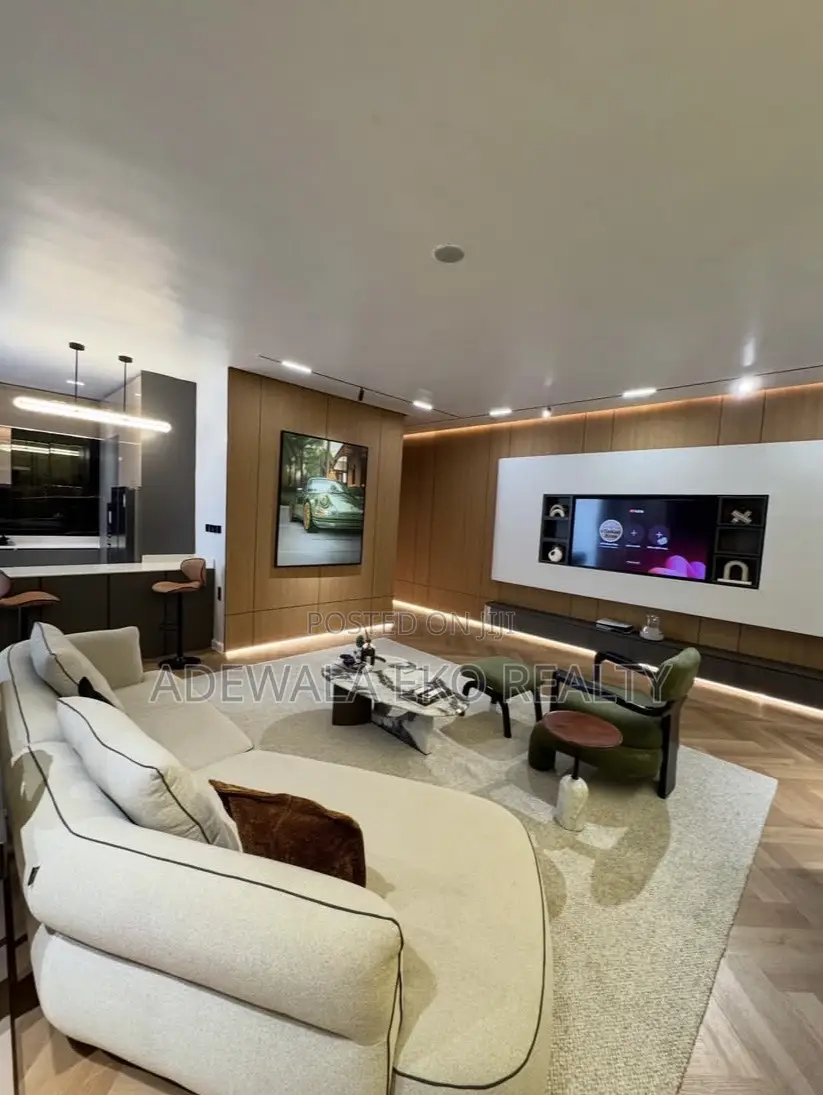 2 Bedroom Shortlet, Lekki Phase 1- Alexa-Powered | PS5 | Smart Home