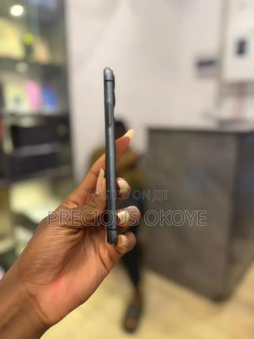 Apple iPhone 11 128 GB Black