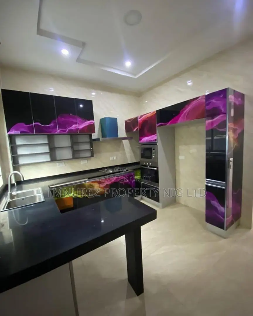 Furnished 4bdrm Duplex in Main Lekki Phase 1 for rent