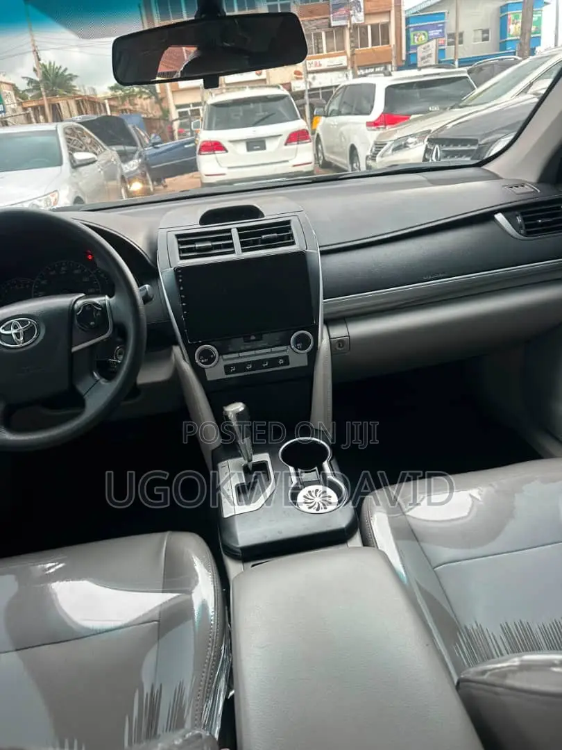 Toyota Camry 2014 Gray