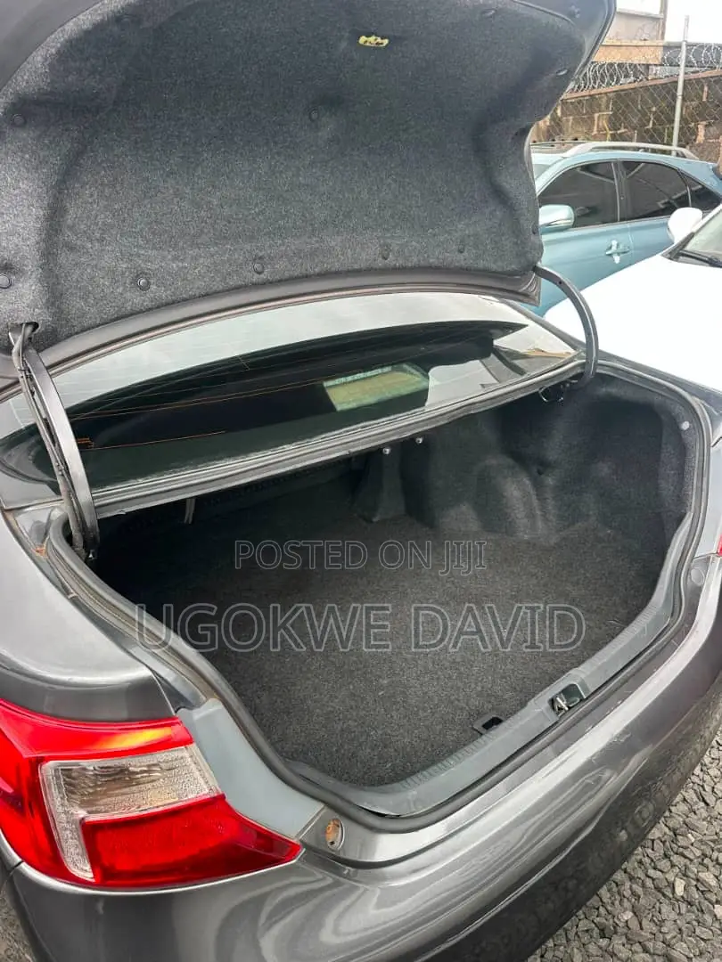 Toyota Camry 2014 Gray