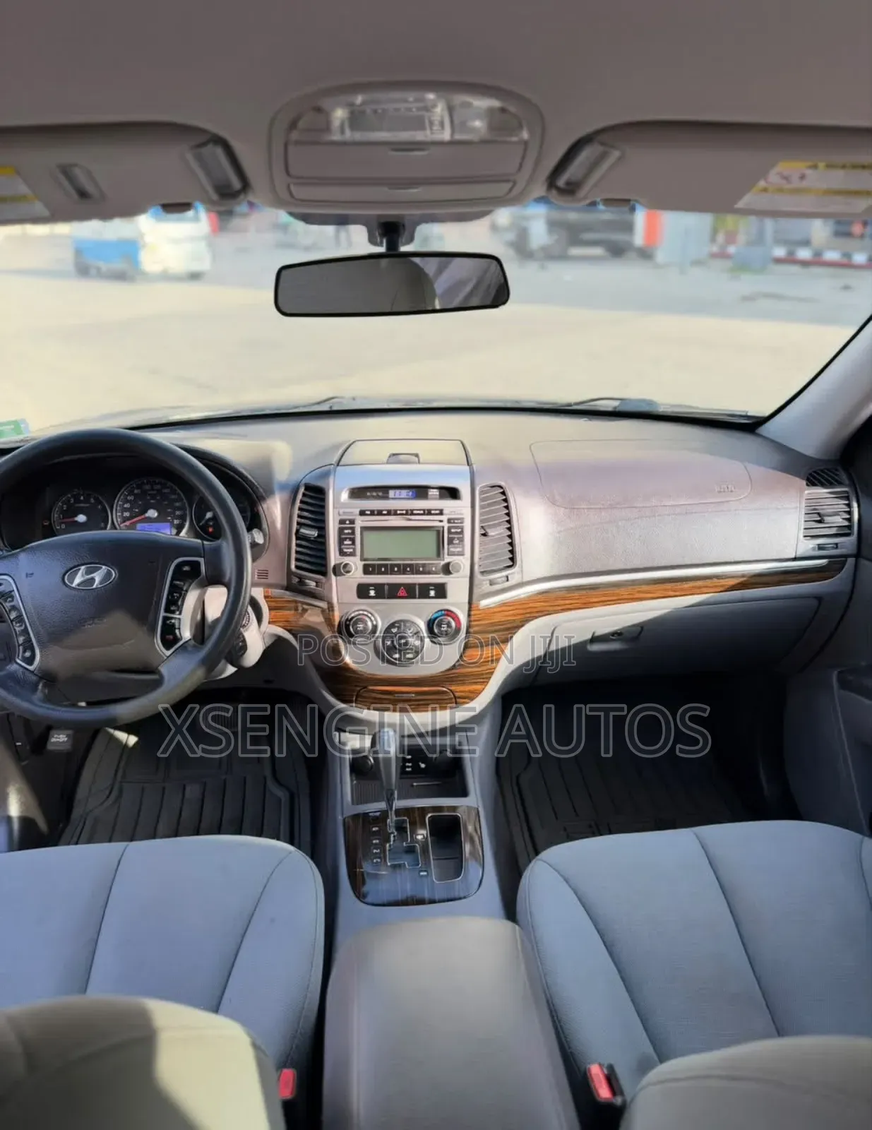 Hyundai Santa Fe 2012 Black