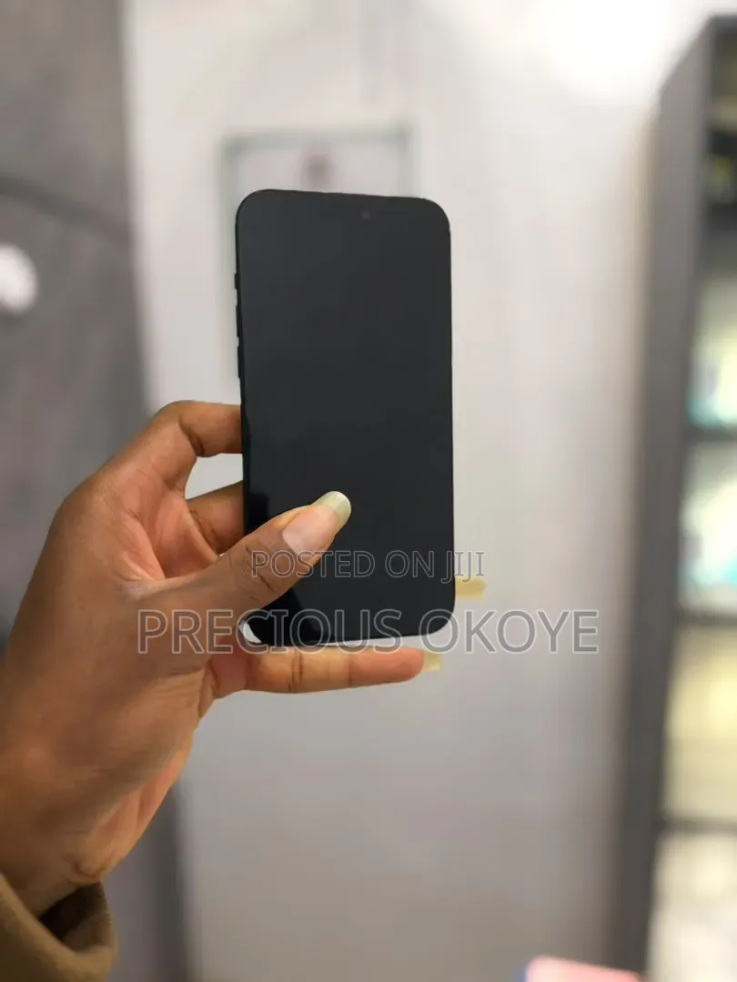 Apple iPhone 15 Plus 128 GB Black