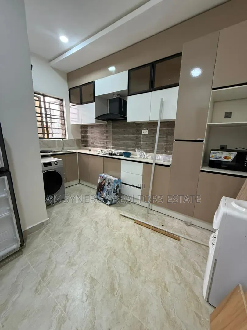 3bdrm Townhouse / Terrace in Sangotedo for rent
