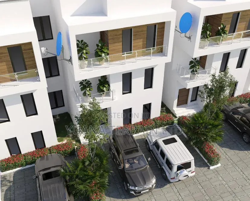 4bdrm Duplex in Mam's Estate, Mbora for Sale