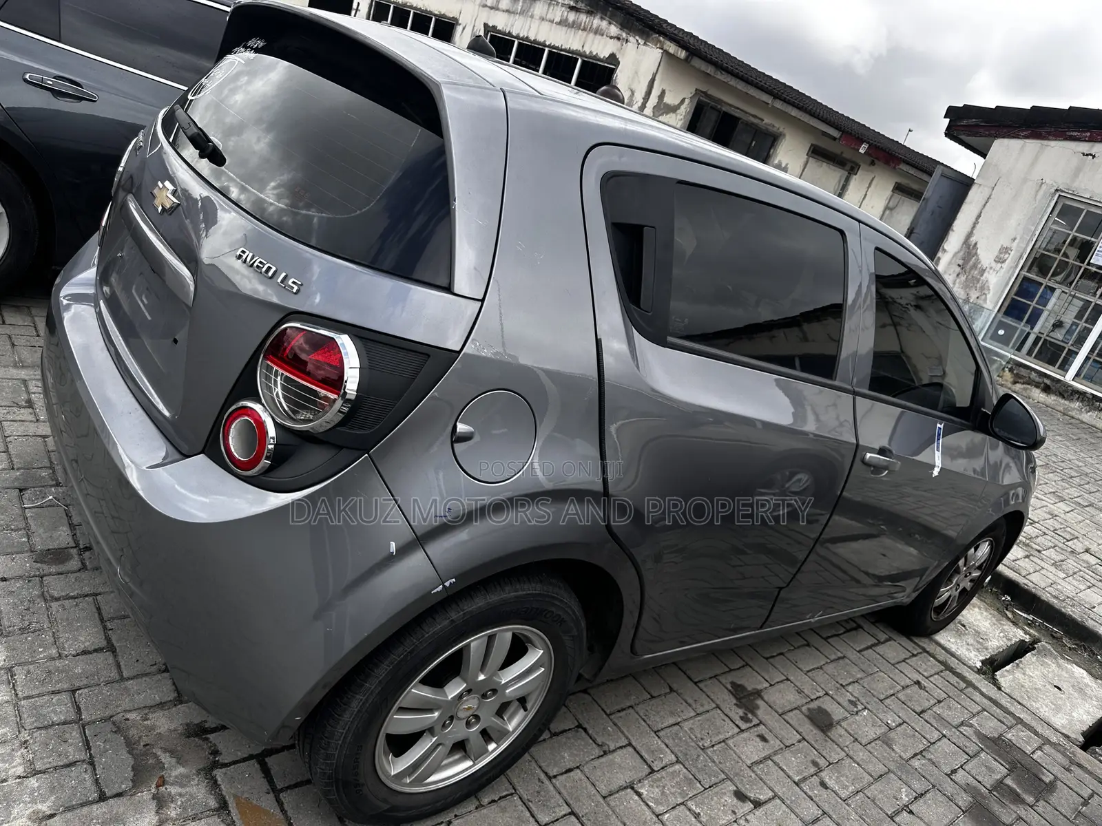Chevrolet Aveo 2012 Gray