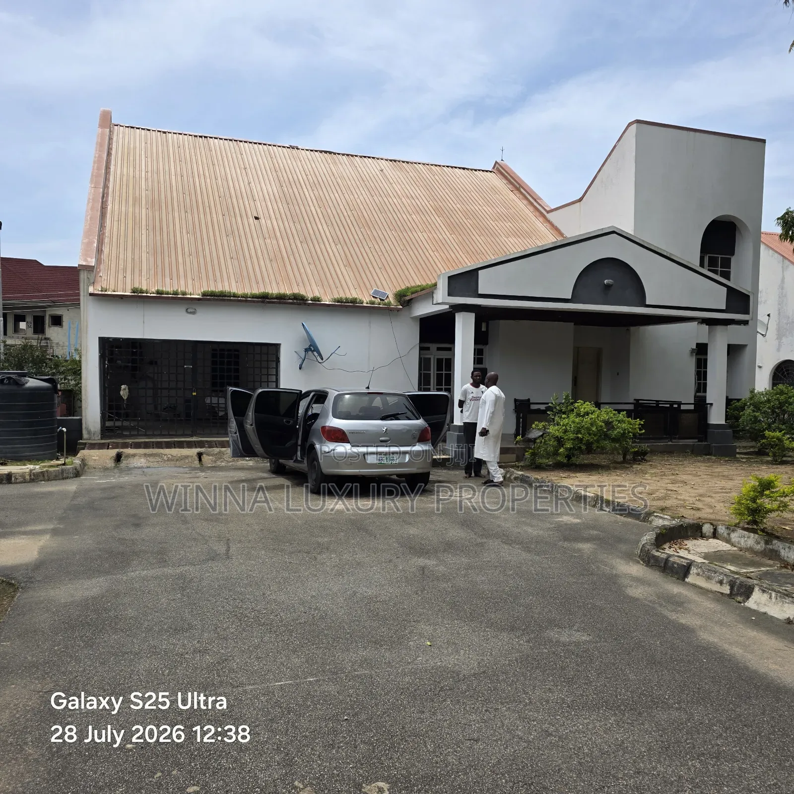 8bdrm Duplex in Ndic Directors, Idu Industrial for sale