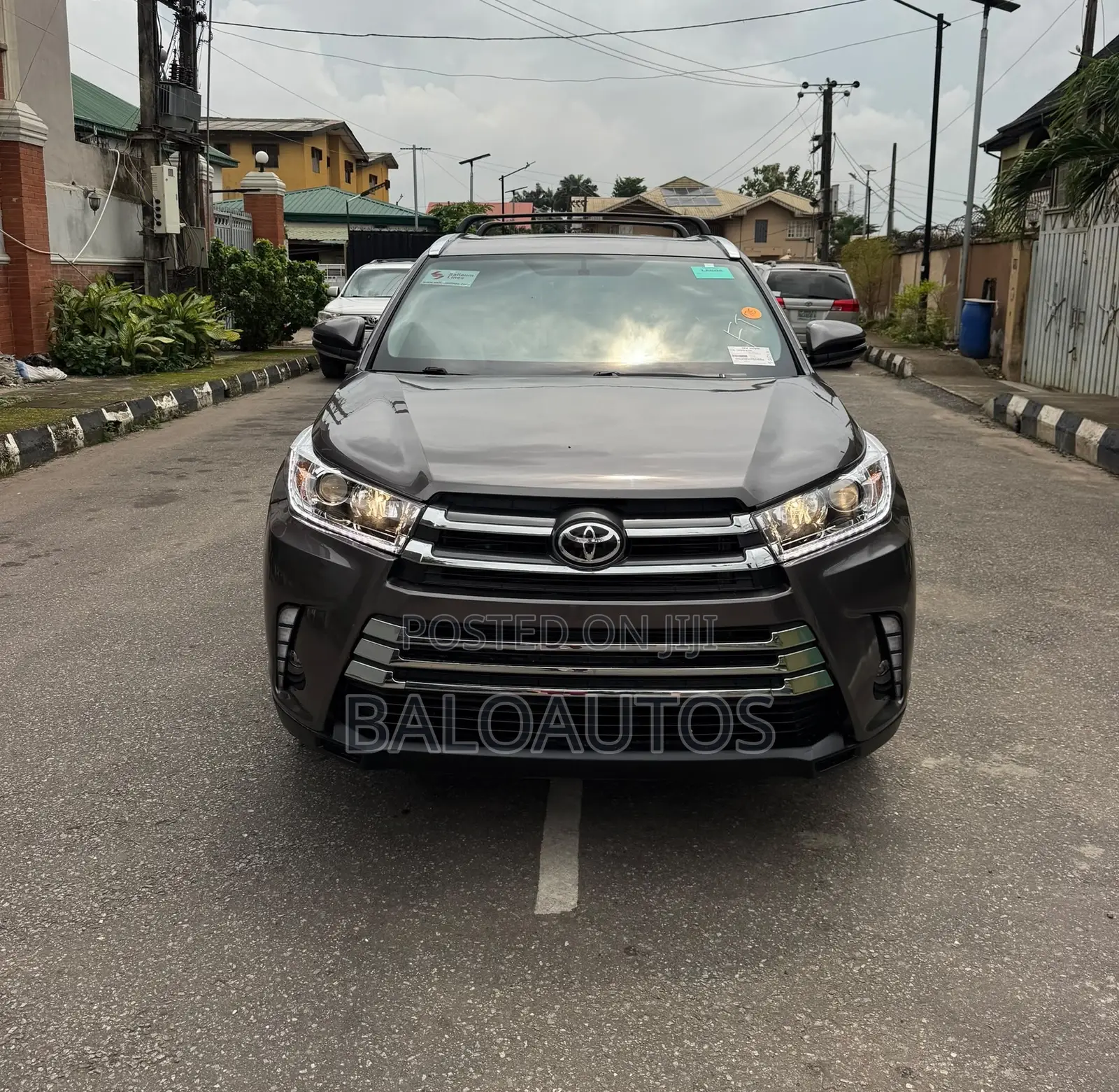 Toyota Highlander XLE V6 4x2 (3.5L 6cyl 6A) 2016 Gray