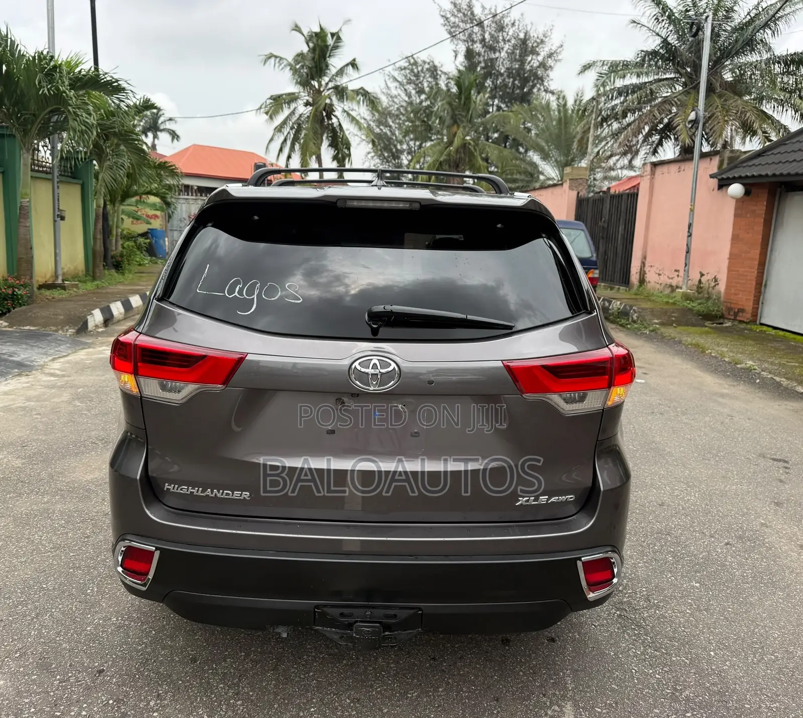 Toyota Highlander XLE V6 4x2 (3.5L 6cyl 6A) 2016 Gray